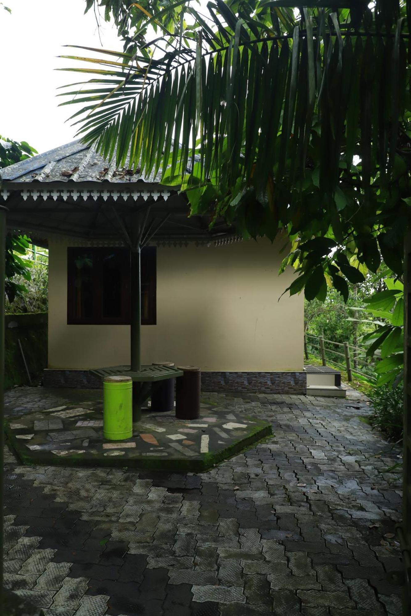 Nature Villa Anachal Esterno foto